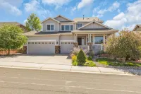 Centrally Located 5BD - Games, BBQ & Firepit Patio - 4-Star