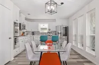 Stylish 5Br  3BA Home w/Pool  Perfect for 16Ppl