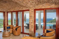 Dream Caribbean Sea Views in Marigot, Saint LuciaA wine lovers paradise - Apartments