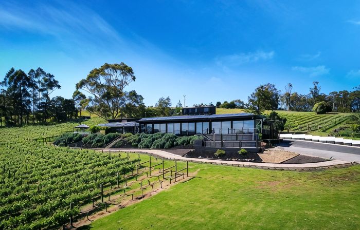 Elmsford Cottage (Warragul) - right in the heart of Gippsland.