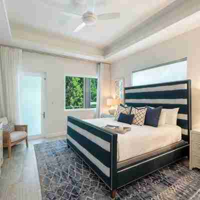 Private Seven Mile Beach Club with Roof Terrace, Amazing Pool Pavilion Rooms