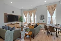 Cozy 3Br Stylish Home Near Bus+Path Access to NYC Metlife with Skylight Family - 4-Star