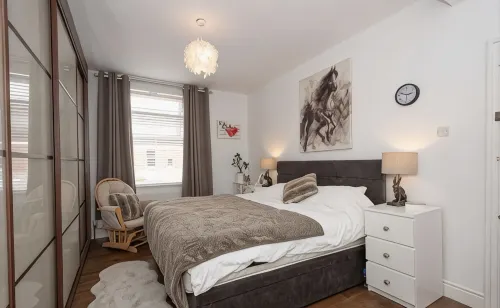 Beautiful, Character property in a fantastic central location