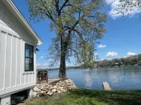 Lakefront Home on Lake Webster - 3つ星