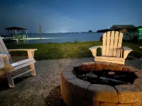 Home on the Lake w/ Pool and Boat Dock - 3 tähden