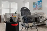 3Br Walkable Downtown Retreat ~ King Bed + Porch - 4 tähden