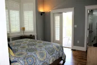 5 BR, 5 BA in Seaside, quick walk to the private beach access or main pool - Swimmingpools