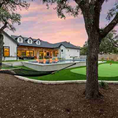 -NEW-Downtown DRIP Pool/Spa/Golf/Pickleball/30Guests Hotel Exterior