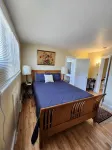 Great 3-bedroom House close to town and beaches, in Manistee , deck, WiFi and AC - Homestays