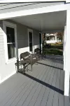 Meredith Bay - Brand New 1st Floor Apartment In Private Home - con encanto