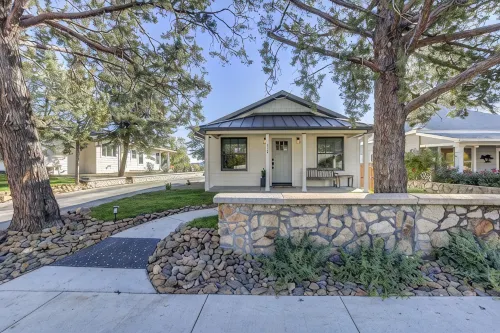 Charming downtown bungalow on Park Avenue - Butik