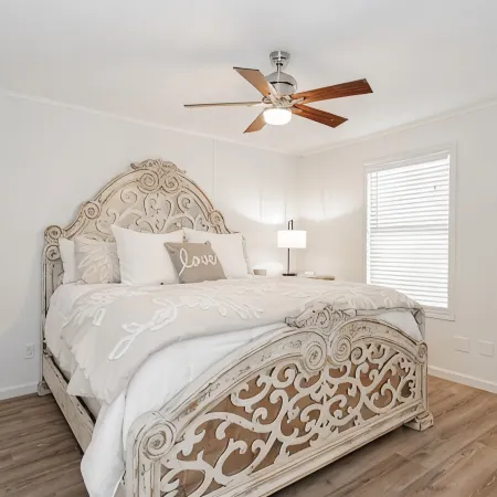 Lake Texoma Splash! Pool/hot tub, 1.5 miles to Highport Marina on Lake Texoma!