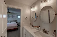 Playroom, Basketball & Pool; Lakefront w/ Sound & Sunset Views; Dog Friendly - Balcony