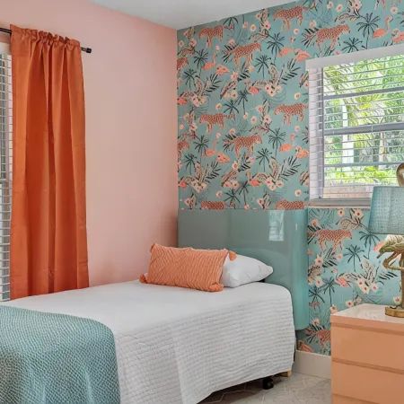 New - Beach House Minutes to Anna Maria Island
