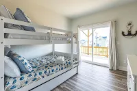 Close to Beach Access~OceanViews~Hot Tub~Pet Friendly! - Parvekkeita