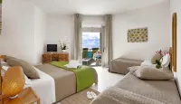 Hotel Mida - parking