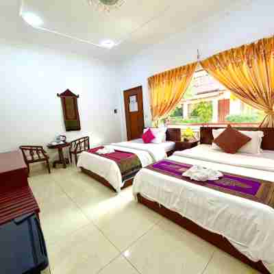 Reaksmey Meanrith Guesthouse and Residence Rooms