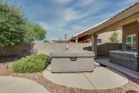 Backyard Luxury with Private Pool and Hot Tub on Golf Course - Wifi