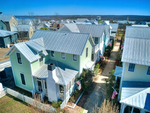 Coastal Charm - Steps to Park and Pool - 4-Star