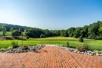 Secluded Chester County historic farmhouse and venue - 4-Star