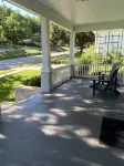 Exceptional new listing Decorah Craftsman Bungalow - โฮมสเตย์