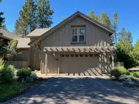 Fremont Crossing home steps to Village and SHARC.  Sharc Passes, New Hot Tub - con encanto