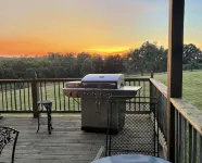 LanMark Farm Spacious Country Get-Away Ground Floor Suite - Wi-Fi