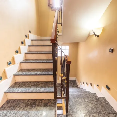 Hostal SIN Recep24H Puerta de la Villa - Pet Friendly & Restaurante