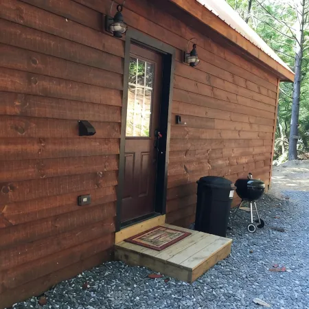 “Up The Creek” Cabin