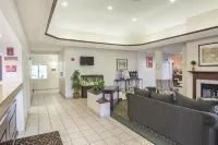 Comfort Suites Rochester Henrietta University Area - 2-Star