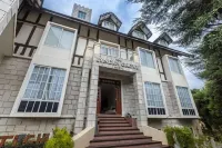 The Lynden Grove - Homestays