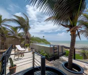 Tropicalito Villa on the Beach - Sea View
