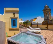Casa Azzopardi Suites - 4-Star
