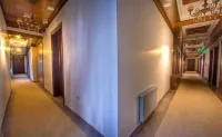Cheltikov Hotel Отели в г. Карс
