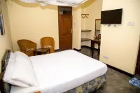Saadani Tourist Center - Hostel