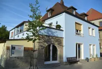 Ferienwohnung Storchennest Hotels in der Nähe von Weingut Max Müller I