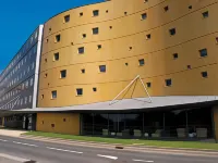 Standing Hotel Suites by Actisource Hôtels à : Roissy-en-France