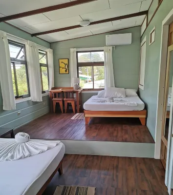 Casa Marbella Hotels in Tortuguero