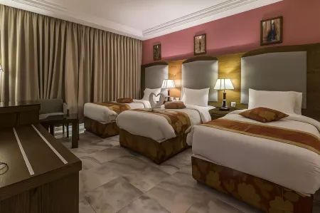 Petra Moon Hotel
