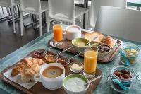 HOTEL KYRIAD DIRECT MACON SUD Hotels in Juliénas