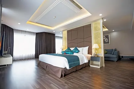 Central Hotel