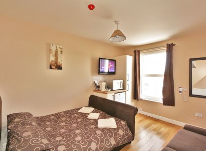 Central Studios Gloucester Road by Roomsbooked