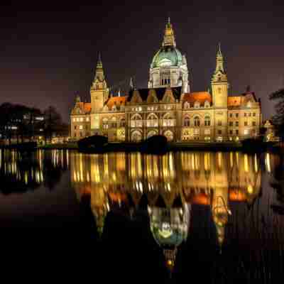 DoubleTree by Hilton Hannover Schweizerhof Hotel Exterior