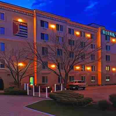 Oxford Suites Spokane Downtown Hotel Exterior