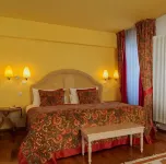 Hotel Henry Hotels near Erding Mosque