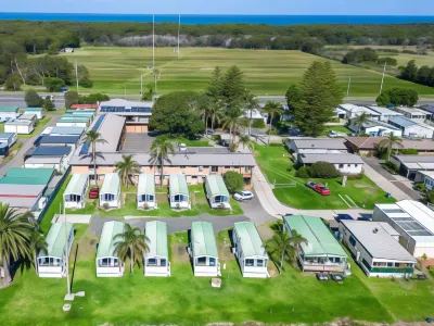 Lakeside Inn Wollongong Hotels in Oak Flats