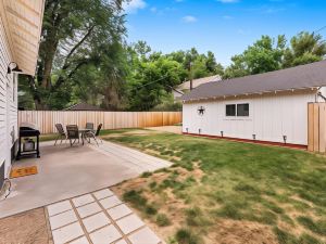 Cozy Chic Home in Downtown Loveland!