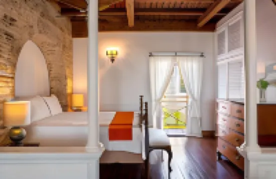 Copper and Lumber Store Hotel فنادق في 