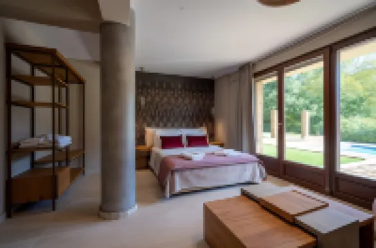 Evritos Villas & Suites with Pool