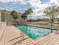 Suburban Studios Fort Myers Cape Coral - Kitchens